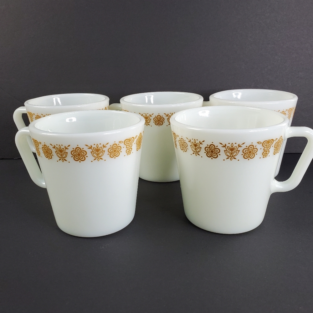 COPY - Vintage Pyrex Butterfly Gold Coffee Cups Corelle D Handle Retro Set of 5